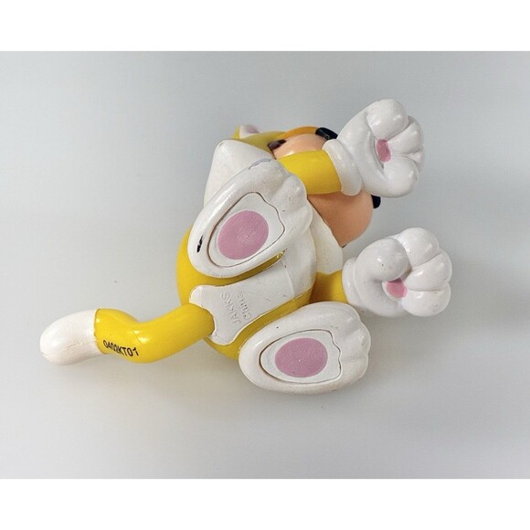 World of Nintendo Super Mario Cat Mario Jakks Pacific PVC Yellow & White Figure - Picture 7 of 9